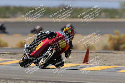 media/Oct-08-2022-SoCal Trackdays (Sat) [[1fc3beec89]]/Turn 14 (1050am)/